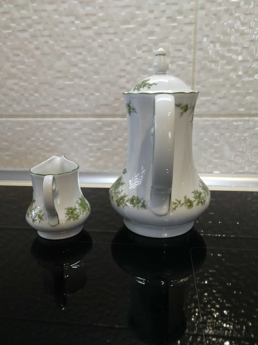 Dzbanek i mlecznik, porcelana NB Form und Design, zielony dekor