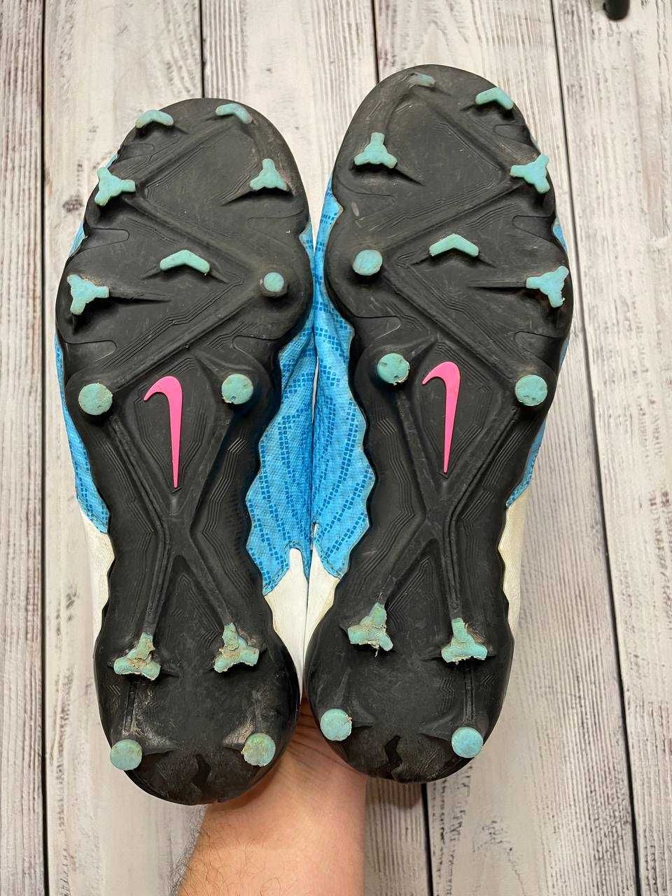 Бутсы Nike Phantom GX Academy DF MG