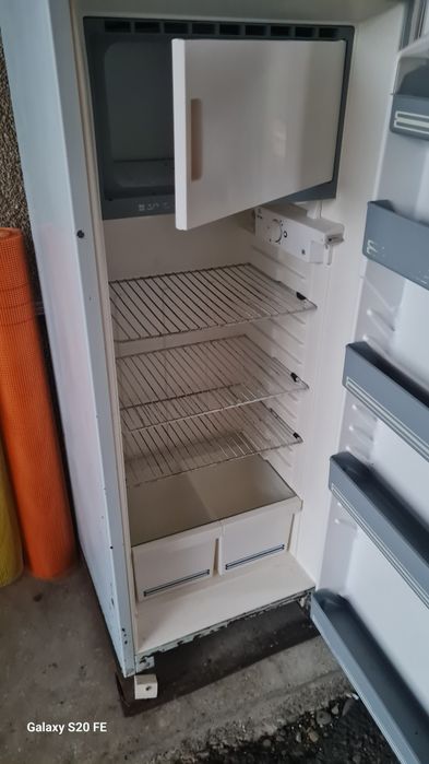 Продається холодильник