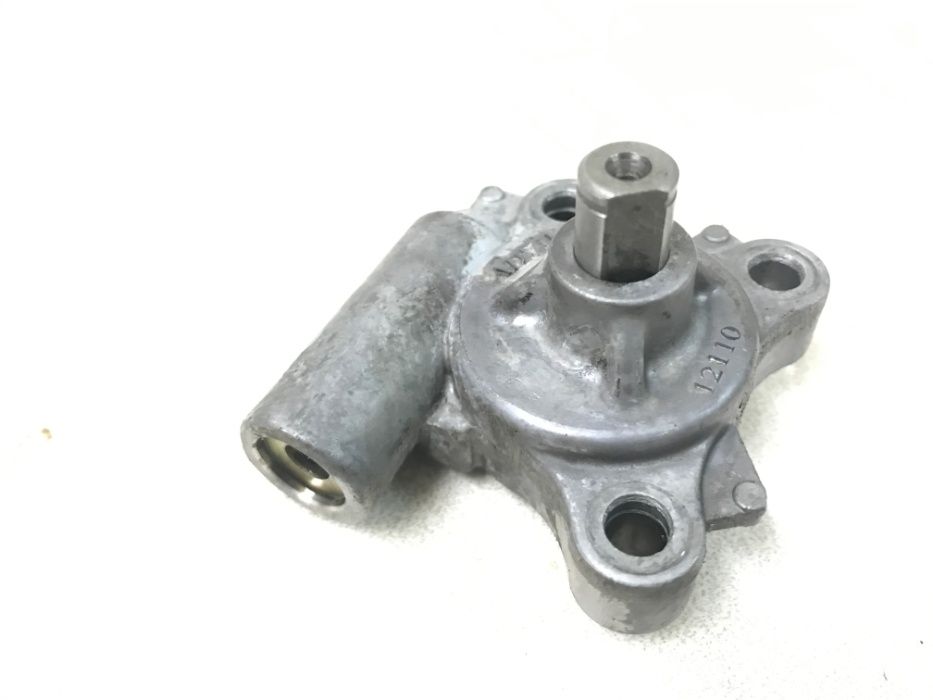 KTM DUKE 125 / RC Pompa Oleju