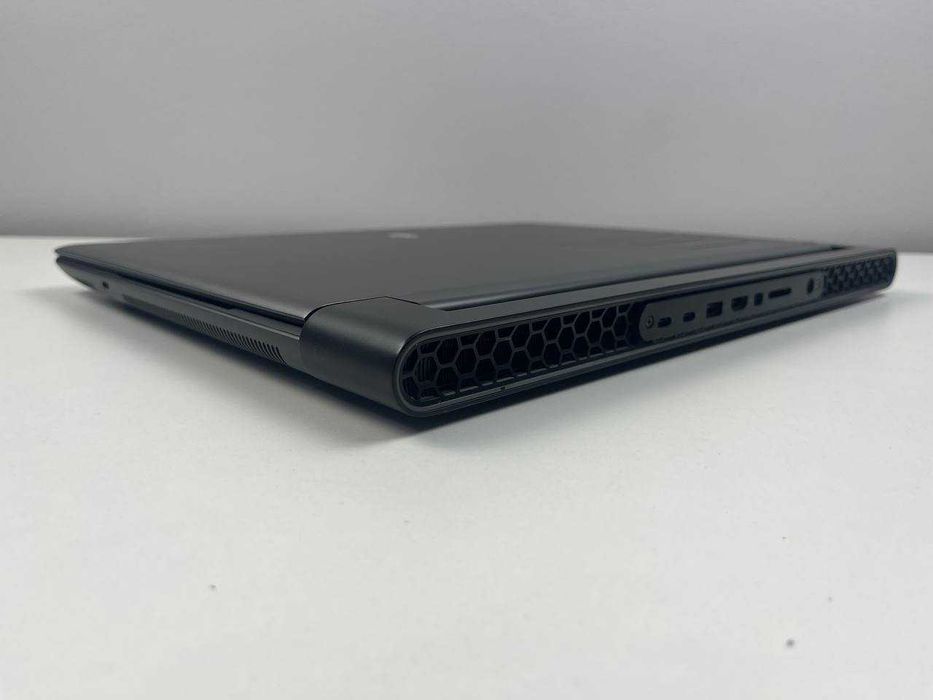 Ноутбук Dell Alienware M18 R1 480Гц Ryzen 9 7845X 64GB RTX4080 1TB M.2