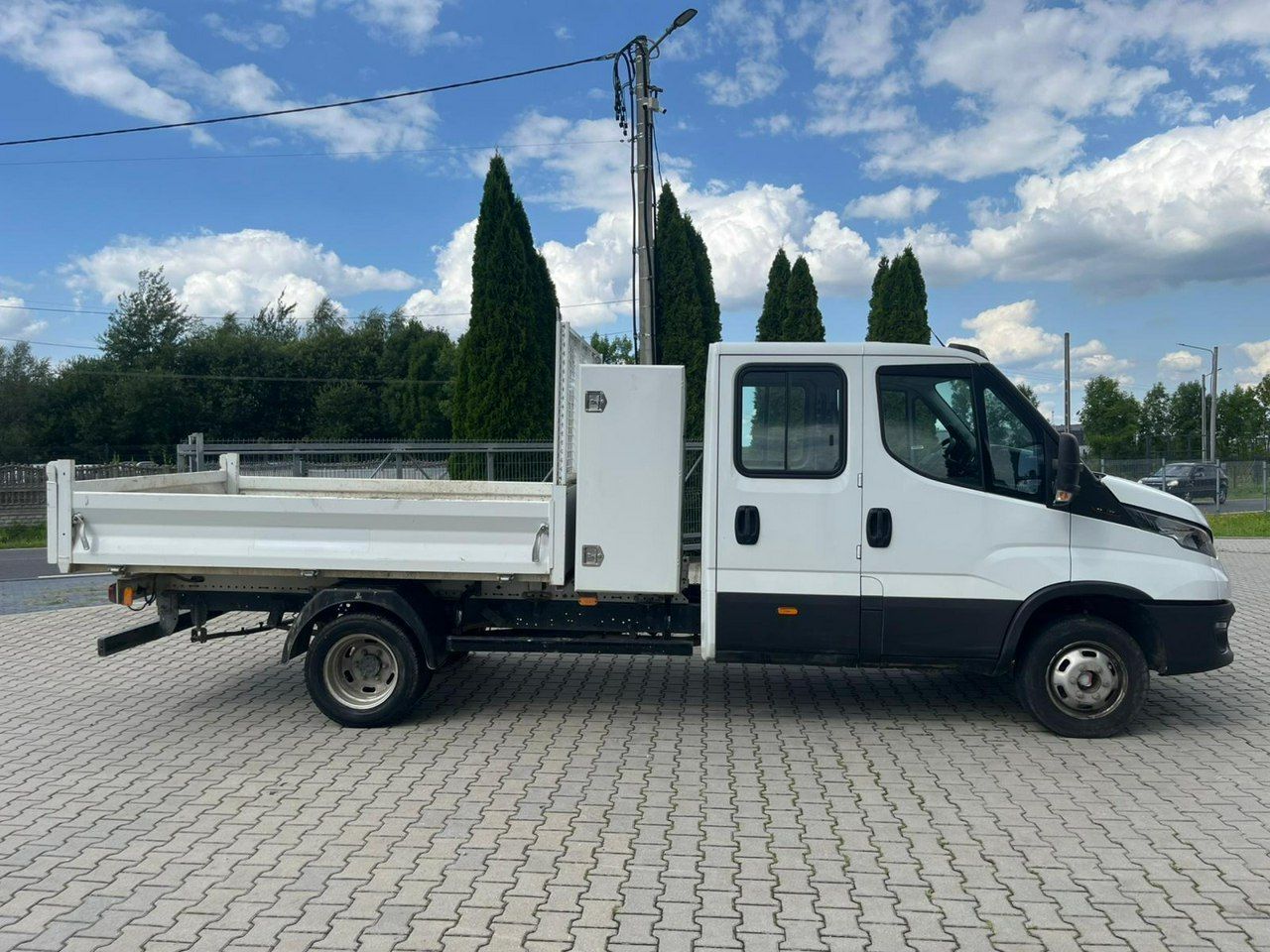 Iveco Daily  35C16 3.0 DOKA Wywrotka Brydagówka 6 osób 05/2022 44000km