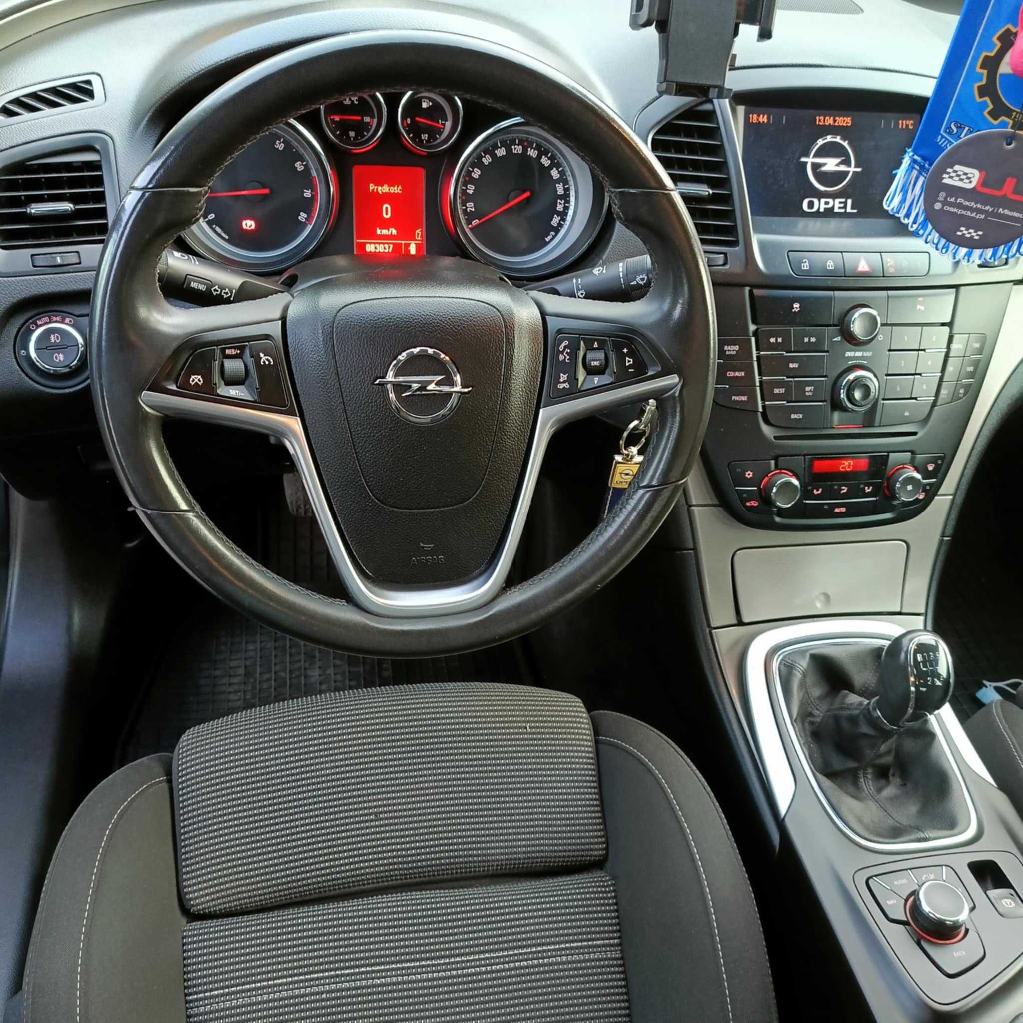 OPEL INSIGNIA 1.8 benz. 2010r.