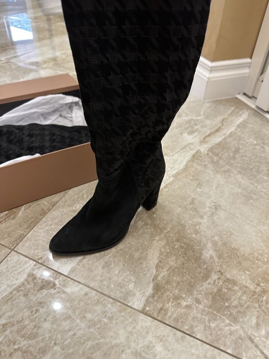 Чоботи жіночі