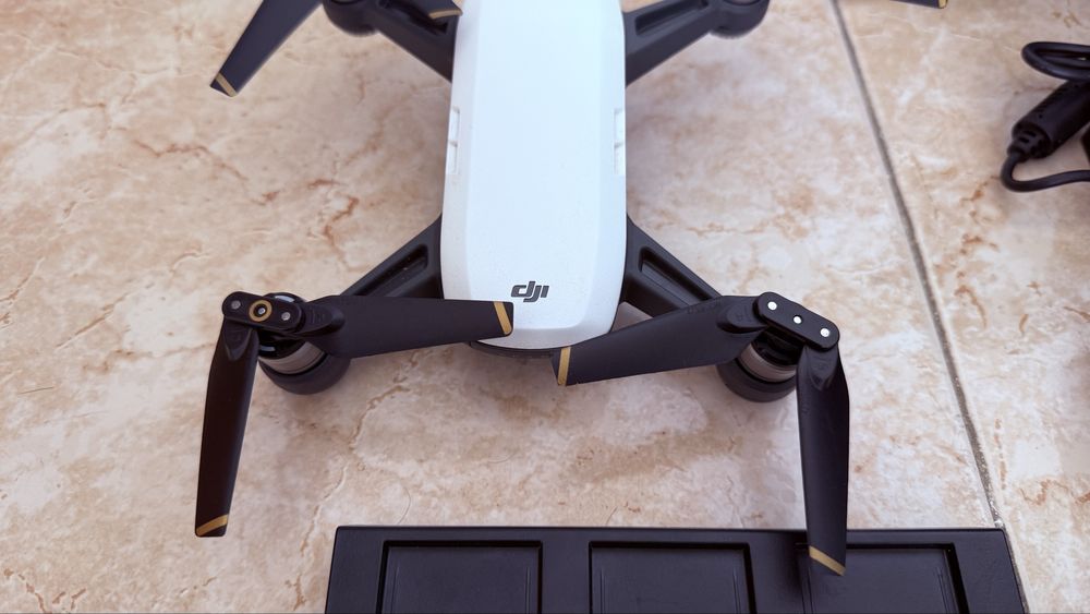 Drone dji spark fly more combo