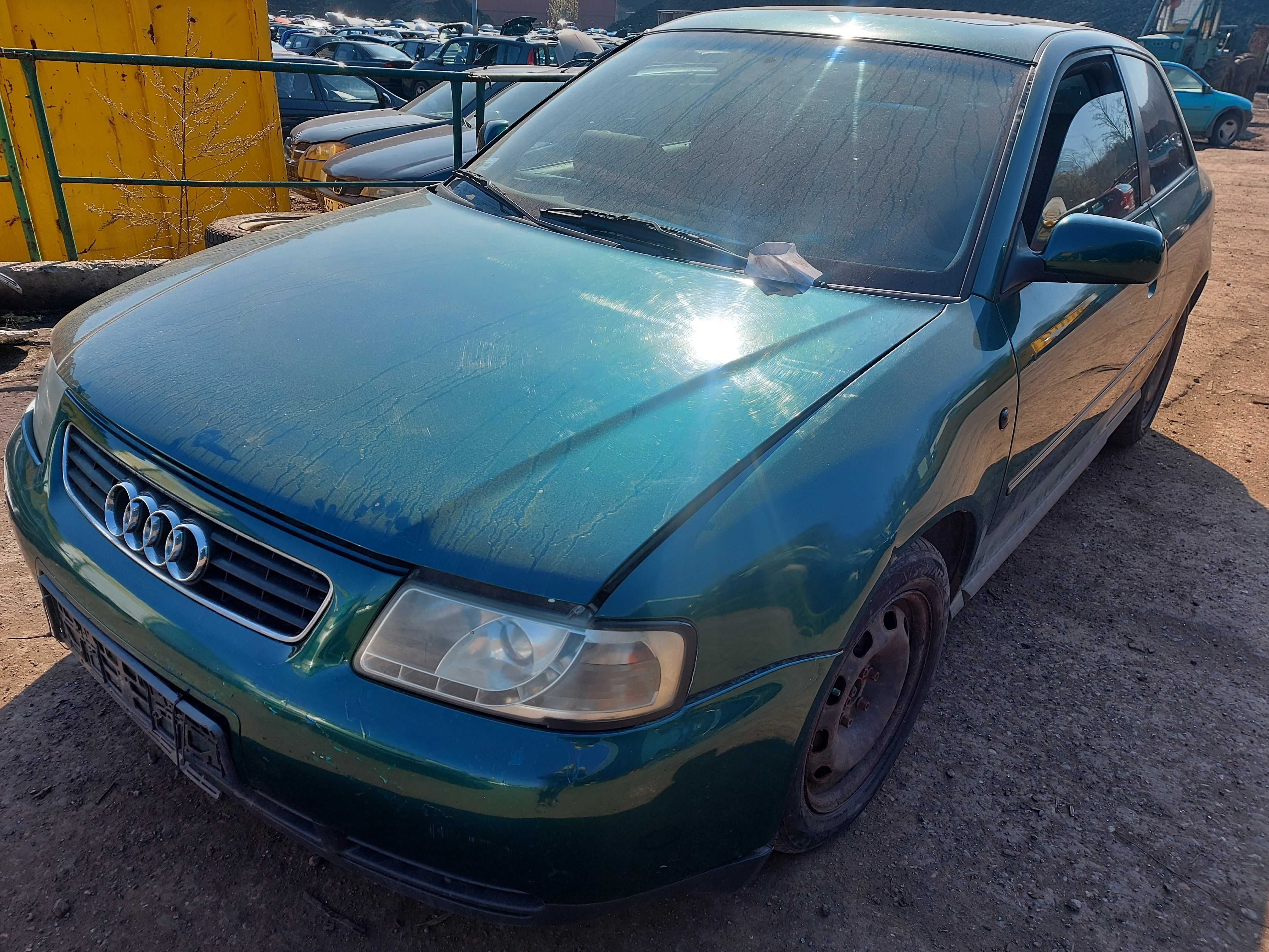 Audi A3 8L LZ6L błotnik przedni prawy FV transport/dostawa