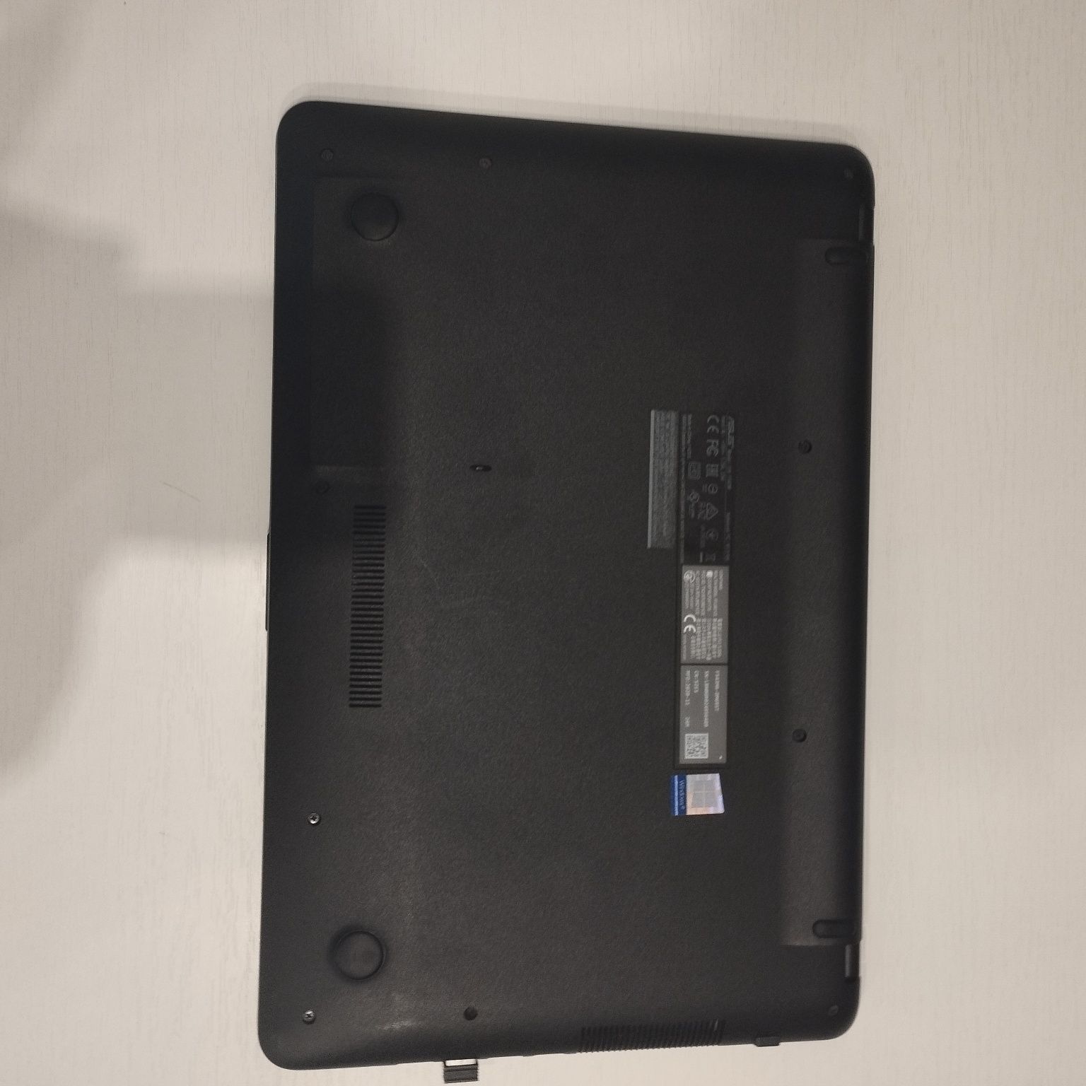 Laptop ASUS F543MA-DM695T