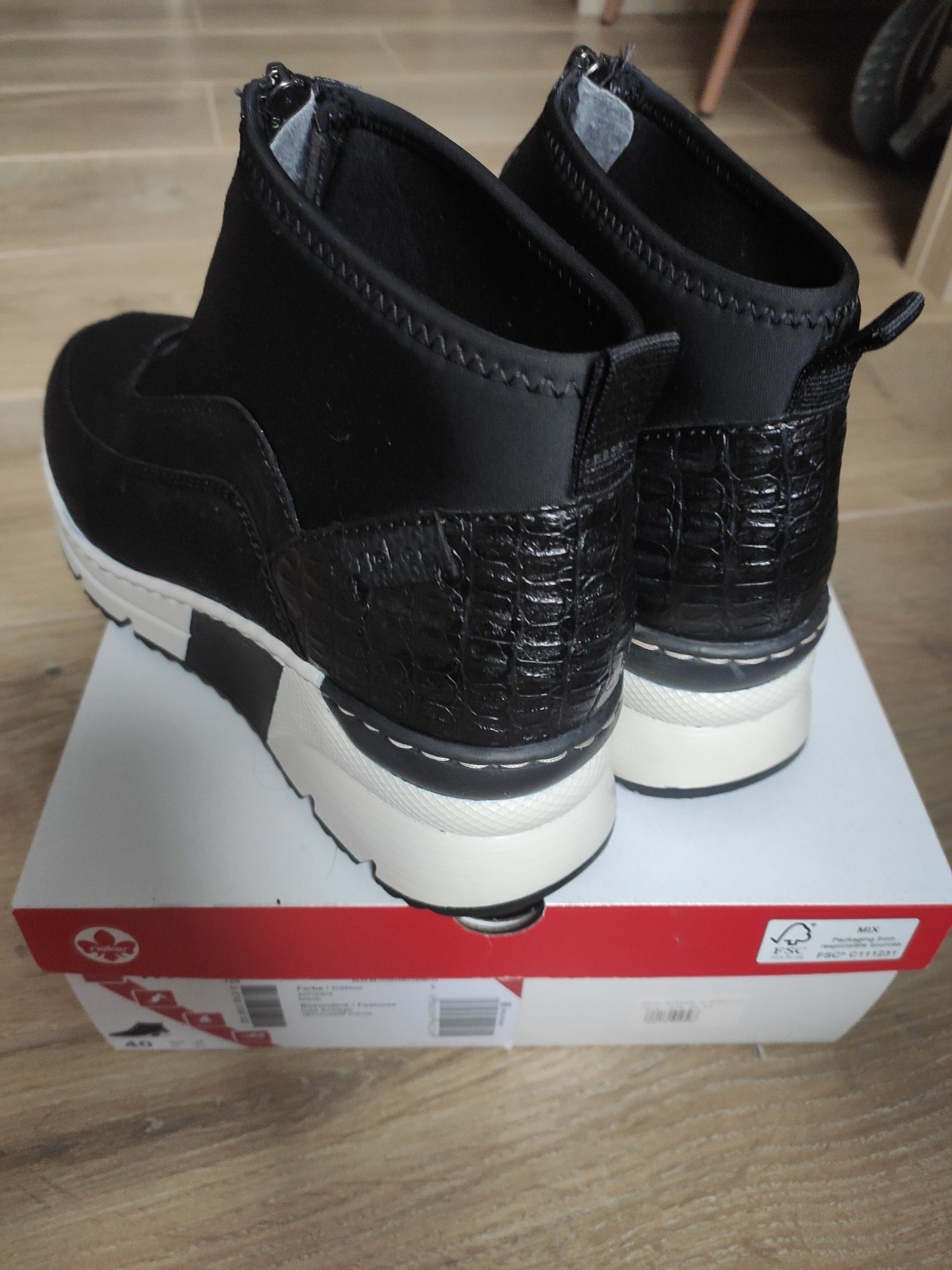 Nowe buty Rieker antistress r. 40