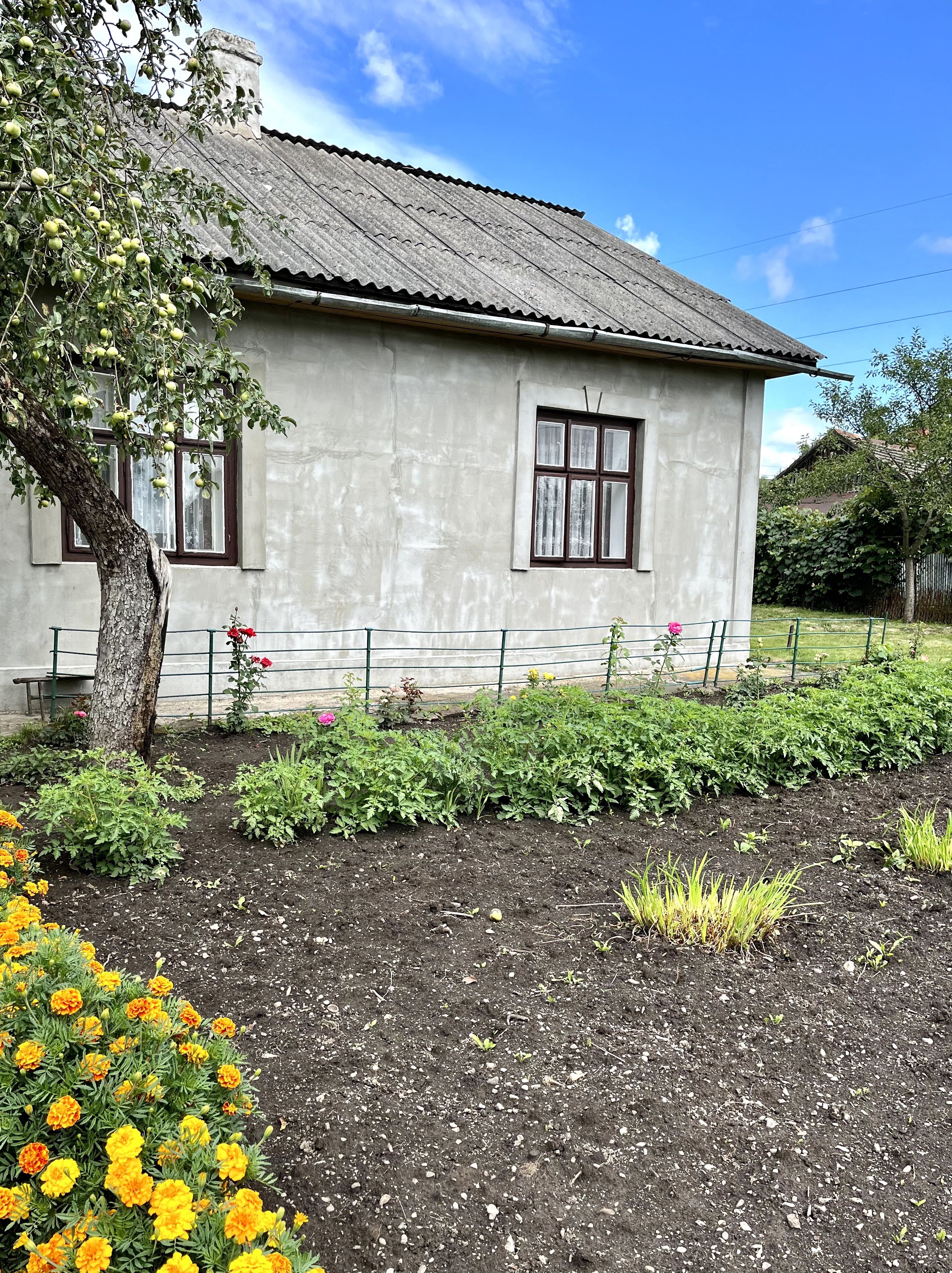 Будинок в середмісті.