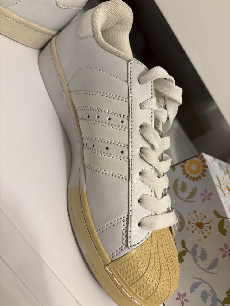 Buty sportowe adidas