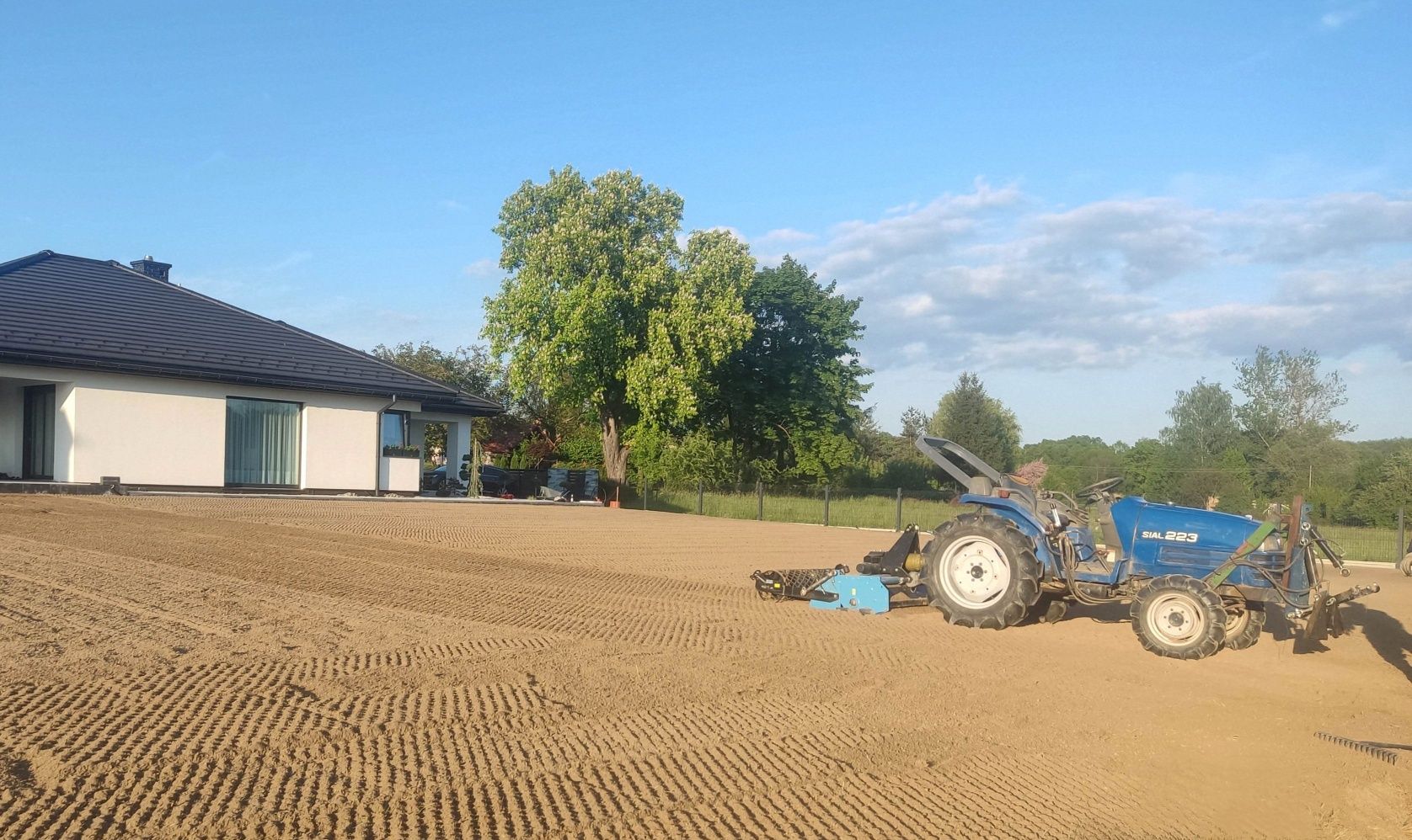 Usługi glebogryzarką separacyjną roboty ziemne niwelacja terenu