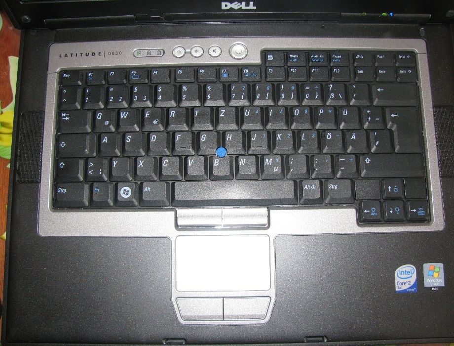 Ноутбук Dell Latitude D830