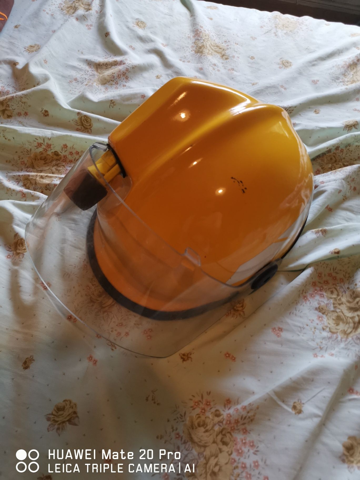 Vendo capacete de ambulância bombeiros em ótimo estado