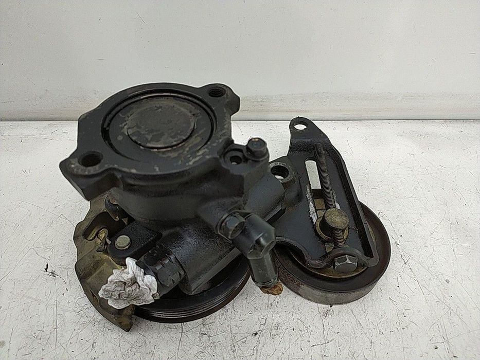 Bomba Direcção Assistida Toyota Carina E Três Volumes (_T19_)