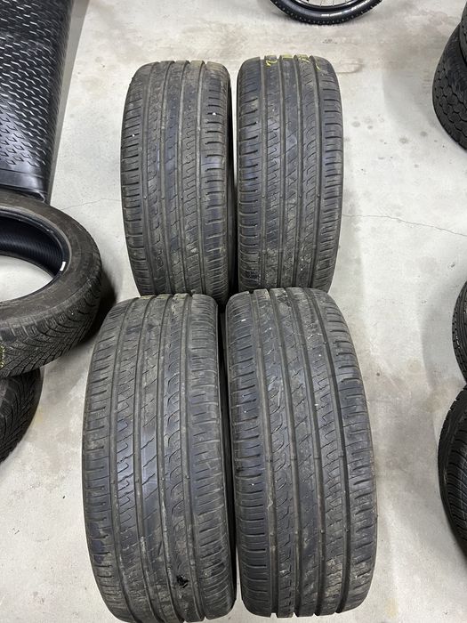 Продам шини 225/50r17
