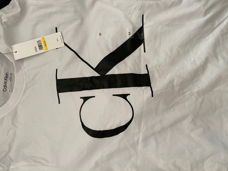 Футболка Calvin Klein