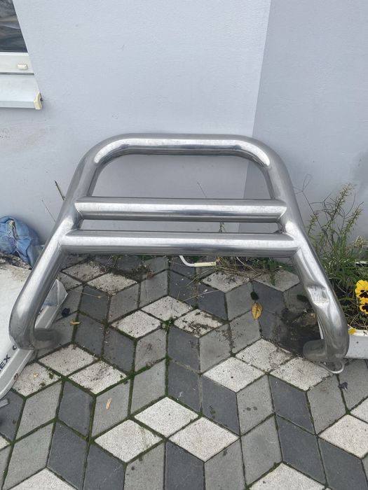 Продам кенгурятник от прадо 120