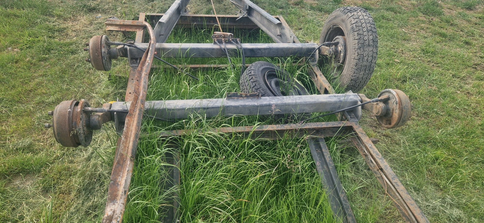 Oś przyczepki hamowana KNOTT 1350 KG