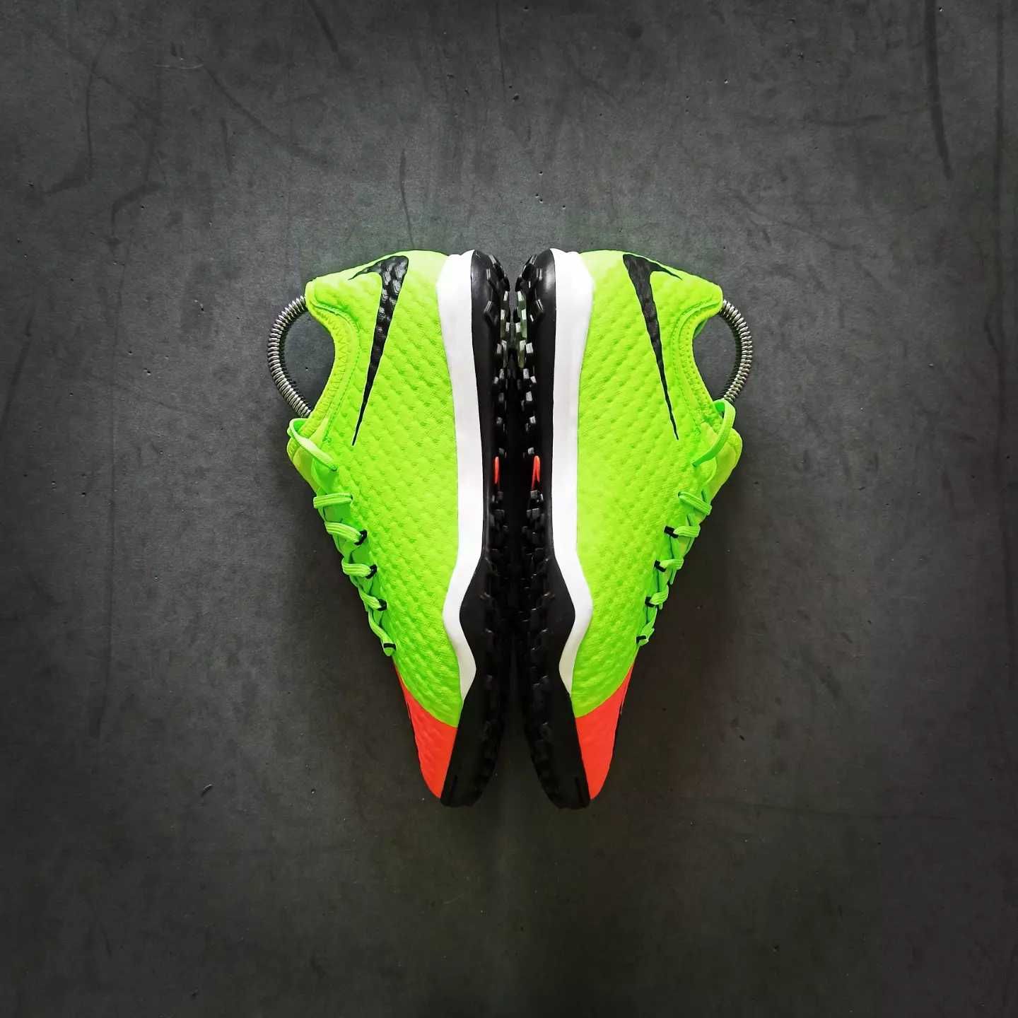 Nowe turfy Nike HypervenomX II Finale TF 42