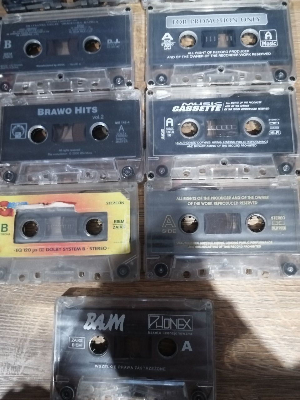 Zestaw kaset muzycznych z lat 90siatych. Wszytsko sprawne.