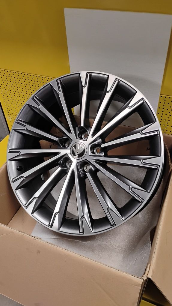 Felga 19 Skoda Octavia RS IV 5E3 ET48 5X112 7,5J VW 2023r