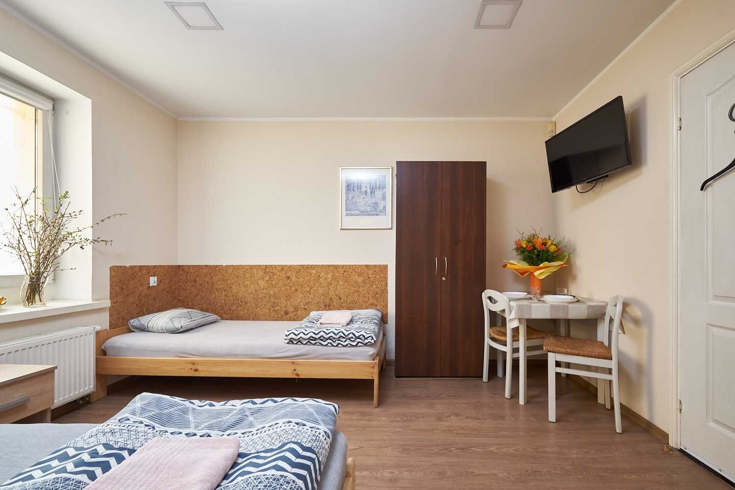 Noclegi i Apartamenty P7 Dzierżoniów -  pokoje z łazienką i kuchnią