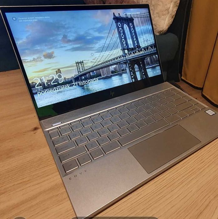 HP Envy 13 Ultrabook + Microsoft Office 2019 Home & Business