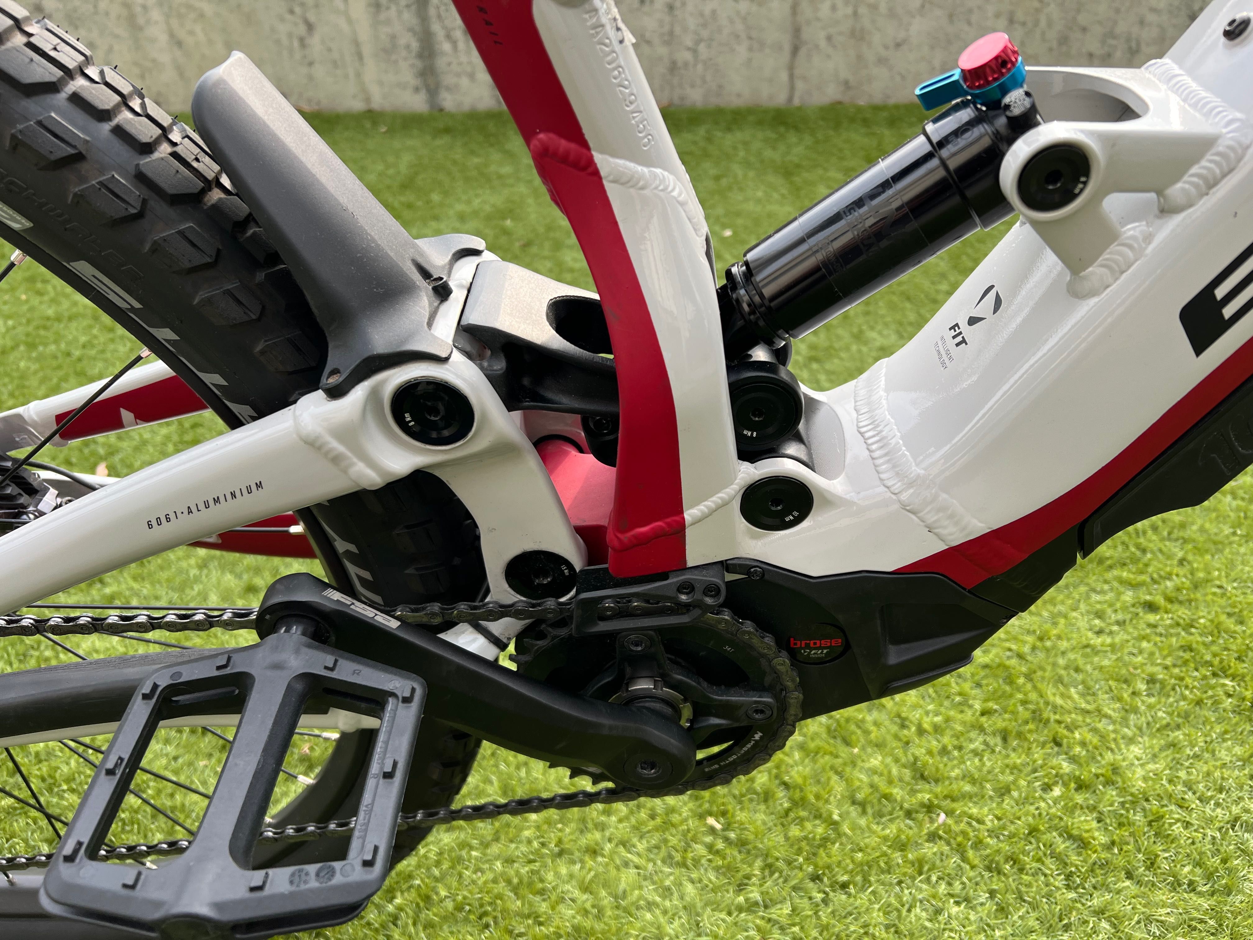 E-bike Bulls E-Stream EVA TR2 E-BTT Fully 27,5" 39 ст