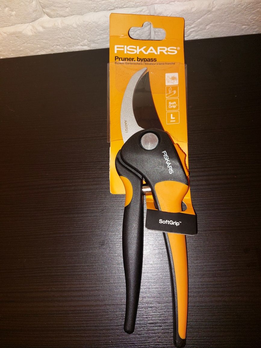 Sekator fiskars nowy