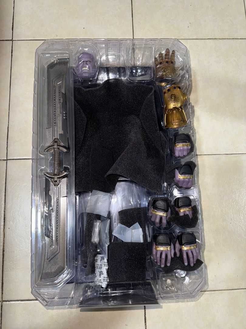 Figura Hot Toys Thanos Avengers Endgame
