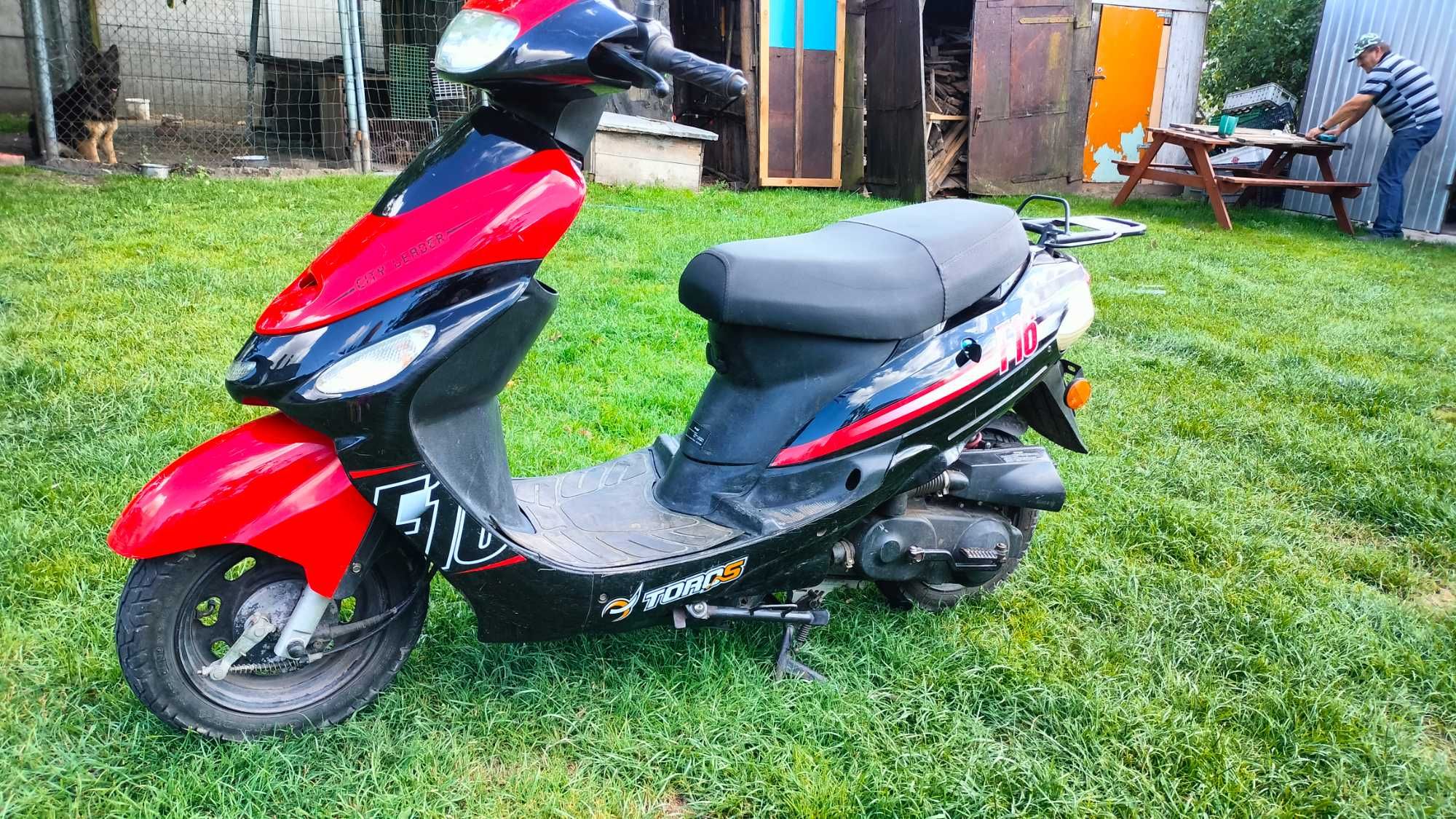 Skuter  50  motocykl