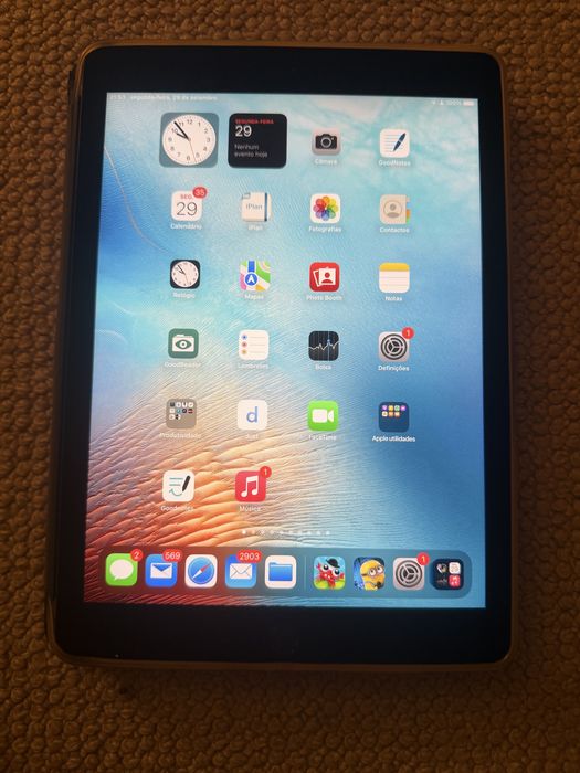 Ipad pro 9.7 imaculado 128gb +  4g desbloq e teclado Apple