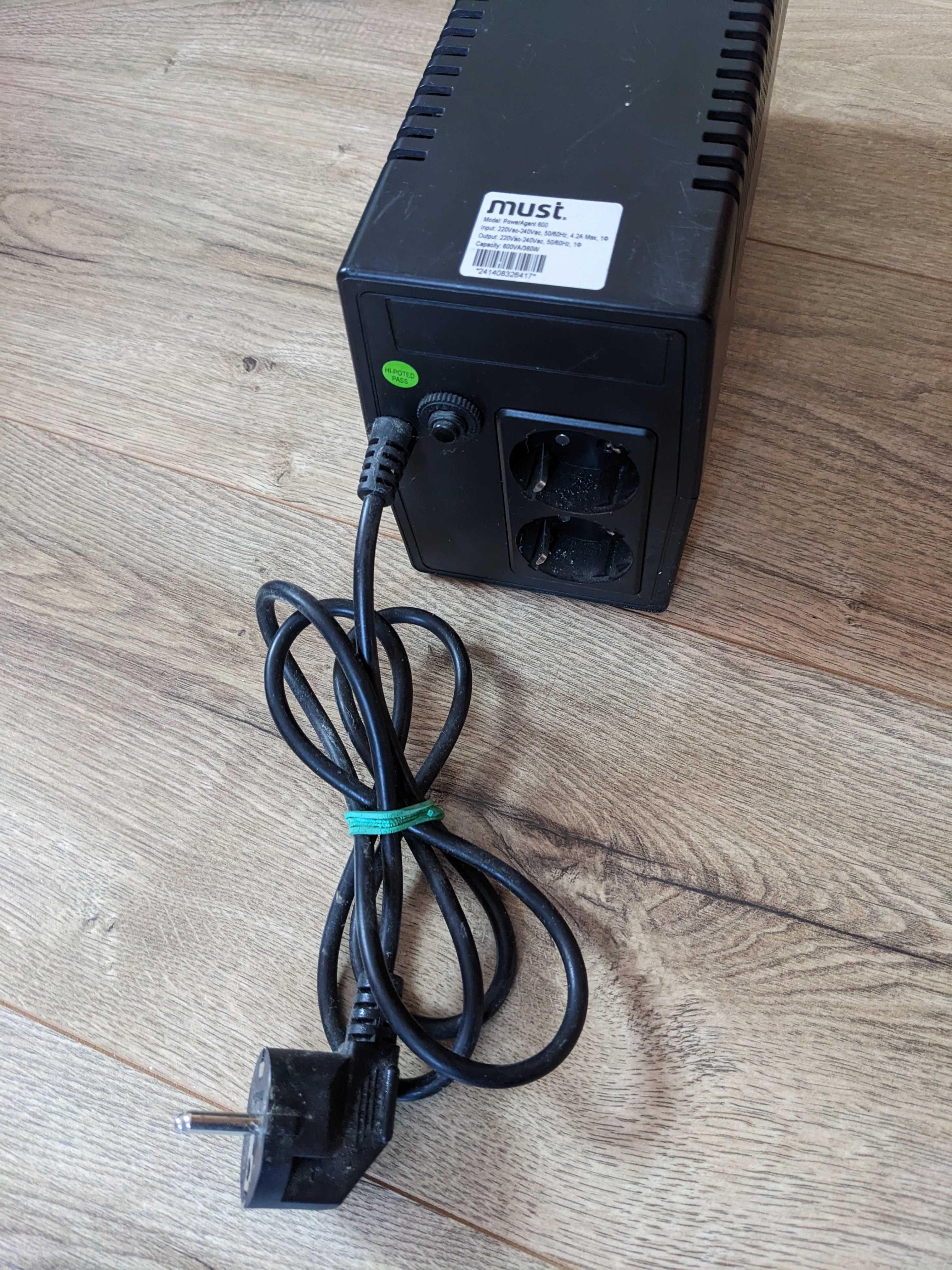 Блок безперебійного живлення UPS, ИПБ, APC MUST 650VA-500VA 360W-300W