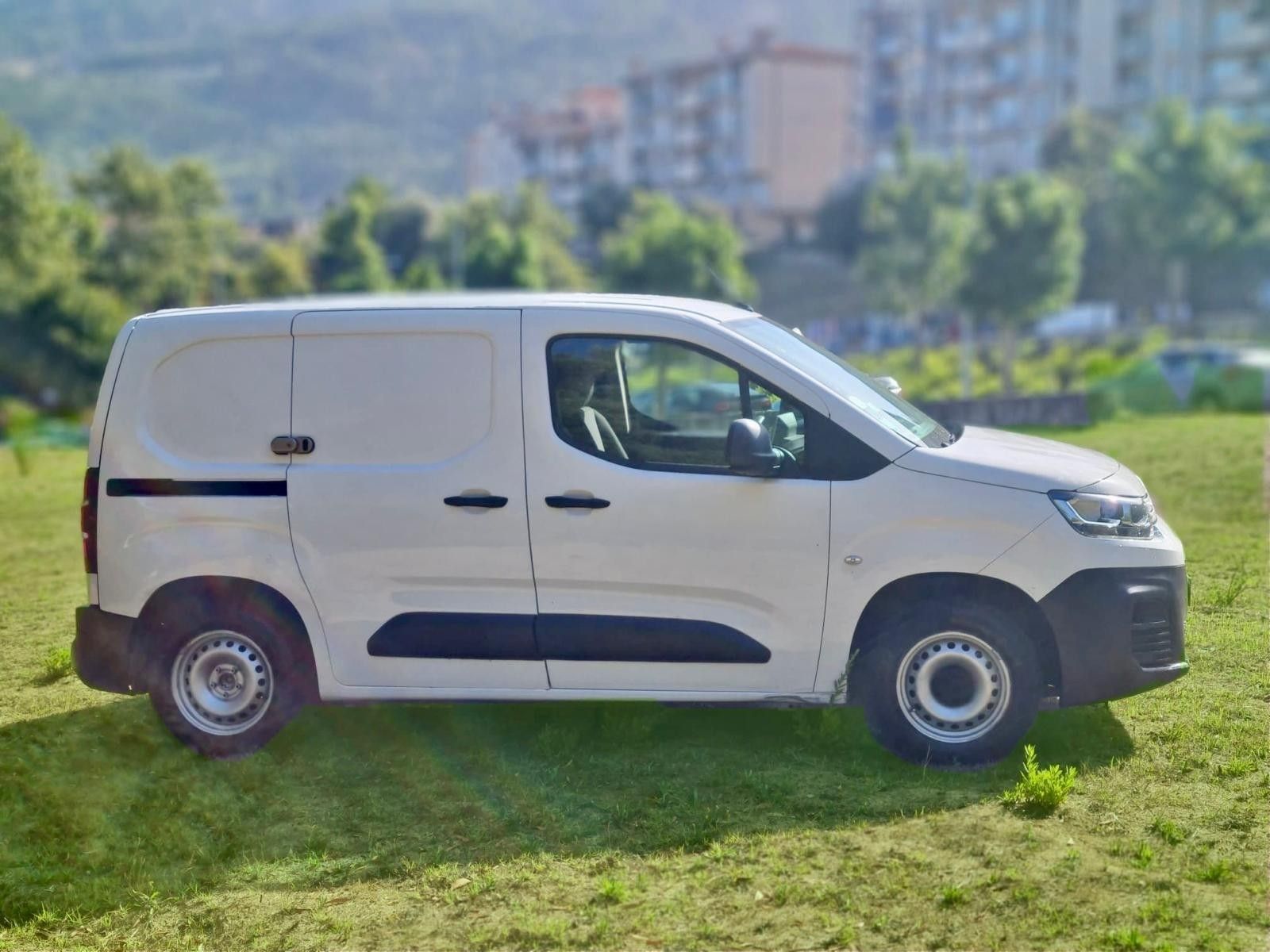 Citroën Berlingo 1.6 BlueHDi L1 Club 3L iva dedutível