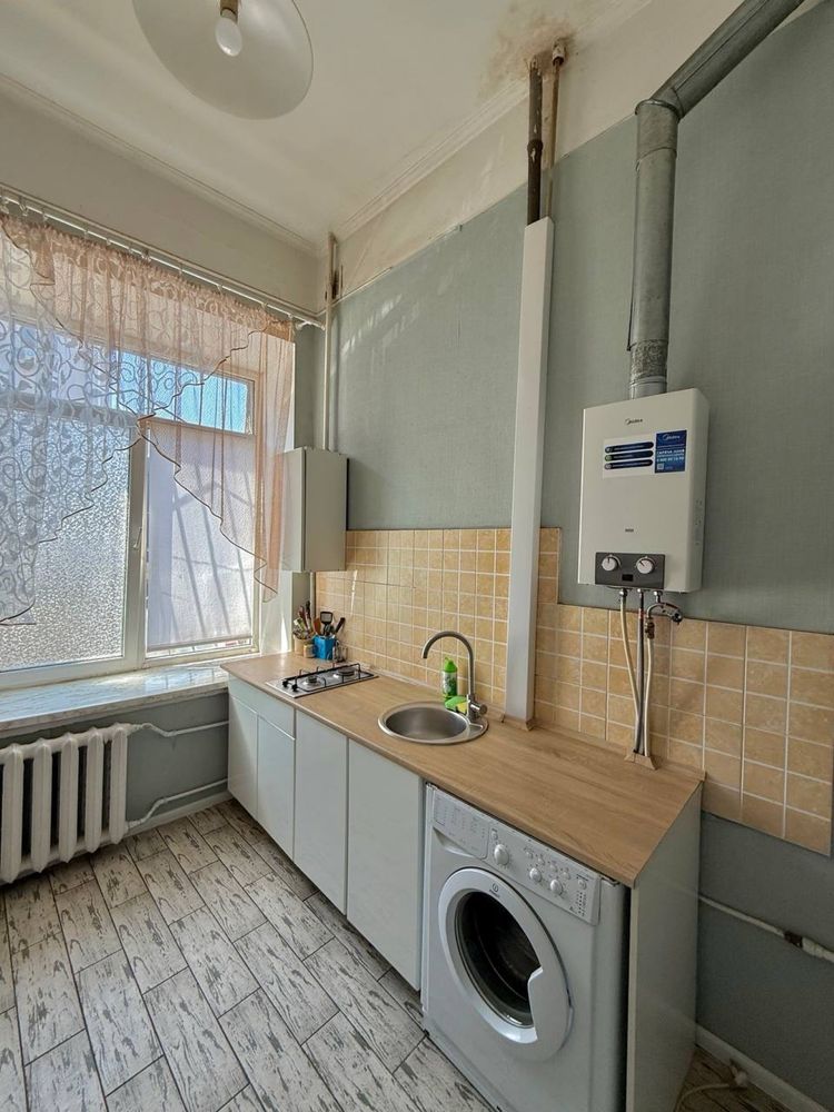 Продам раздельную 2к квартиру, ул. Чапленка, 5 / Сильпо / Озерка /