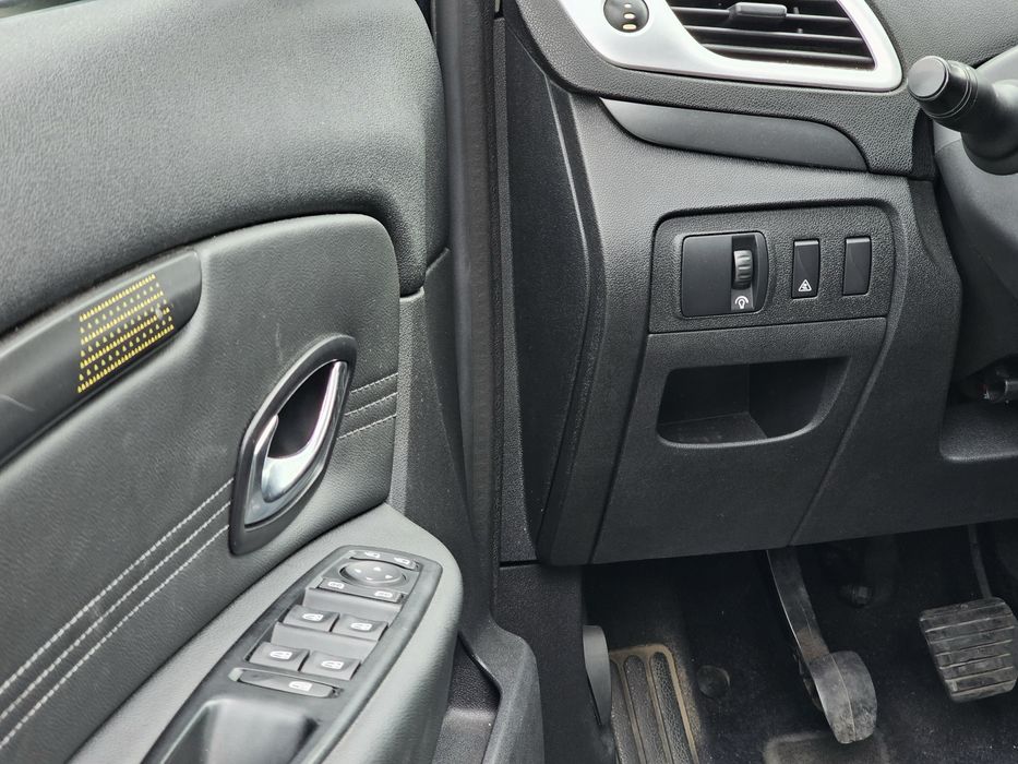 Renault scenic.