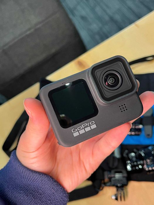 Екшн-камера GoPro Hero 9 з великим комплектом