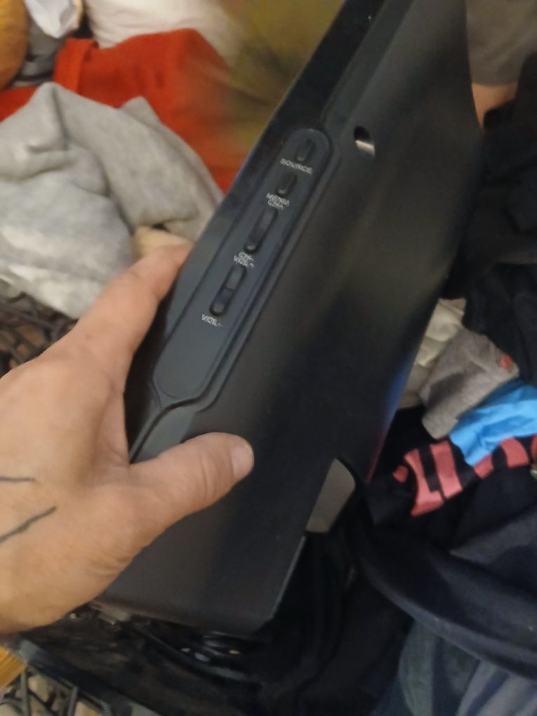 Telewizor Dyon vanguard 19