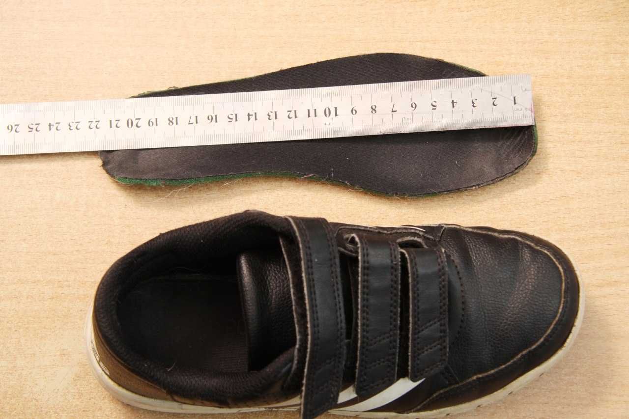 Кроссовки Adidas , Nike Ecco босоножки кожа 150гр
