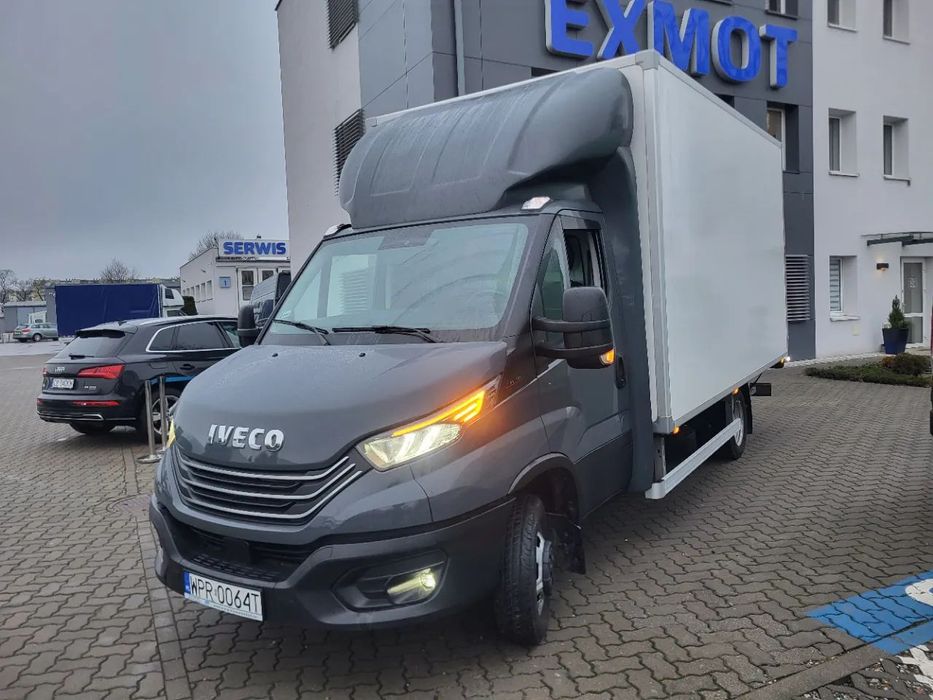 Iveco 35C18HZ KONTENER Z WINDĄ 1000 kg  1 Właściciel. Salon Polska . Osoba do kontaktu tel. 504269963