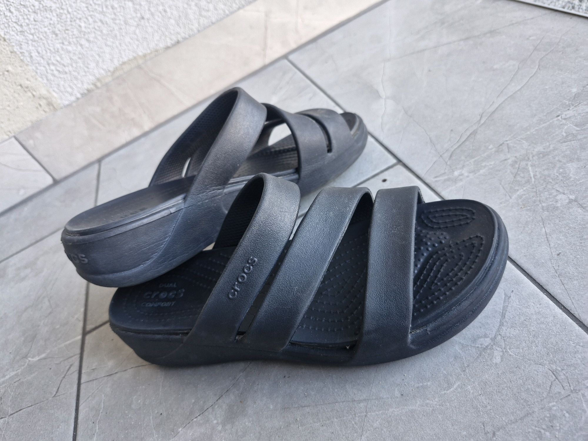 Klapki Crocs oryginalne czarne 38 W9