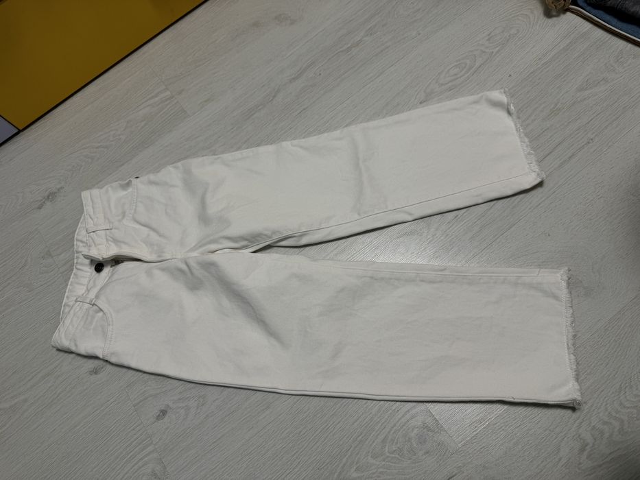 Джинси білі для дівчинки, стан нових 10 років Вайкікі