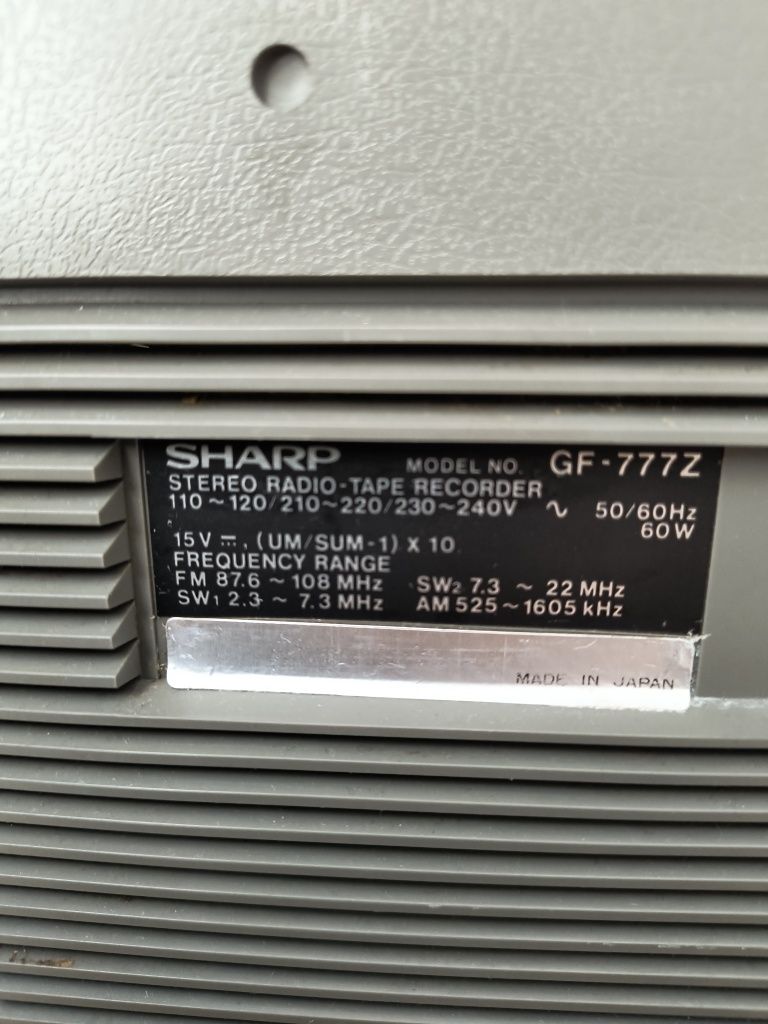 SHARP GF-777 Radiomagnetofon