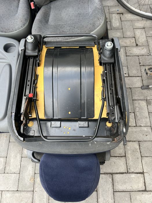 Сиденья Ситроен хсара! Так же подойдет под переделку!