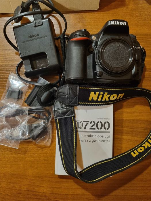 Aparta Nikon D 7200 z obiektywem Sigma Art 18-35 1,8