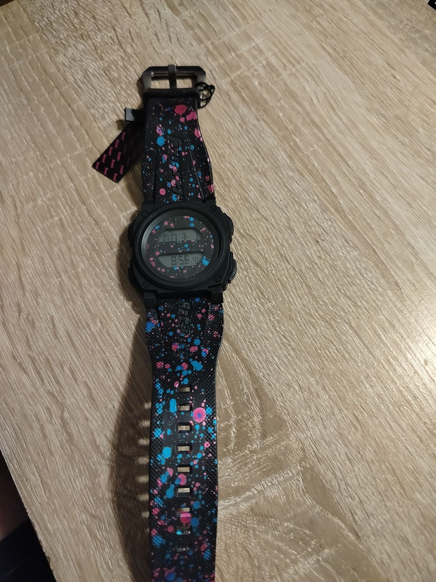 Nowy zegarek Bnmi 1813g