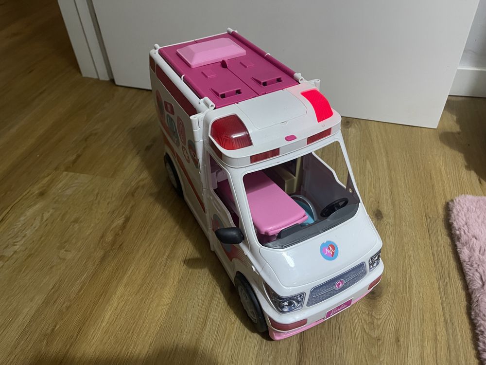 Ambulância Barbie Imaculada