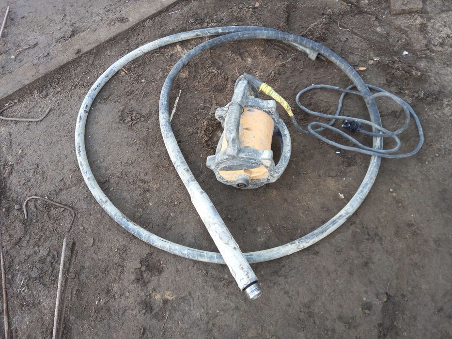 Wibrator do Betonu Enar Dingo +Wąż