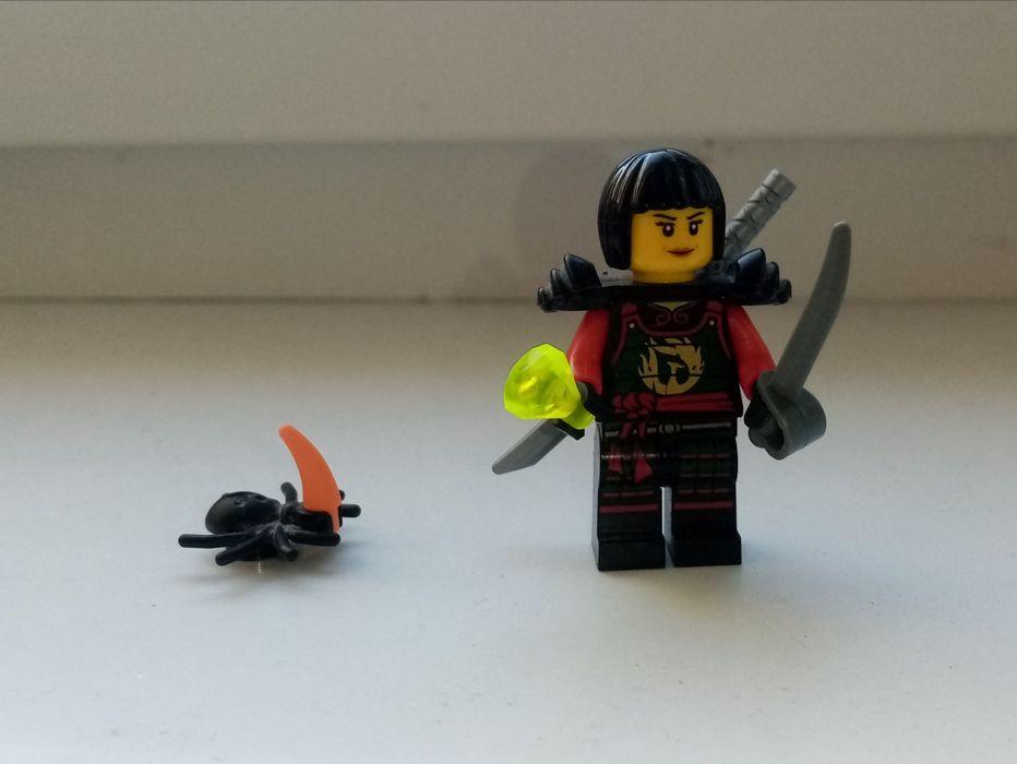 Magazyn LEGO Ninjago 12/2016 Nya Samuraj X i pająk