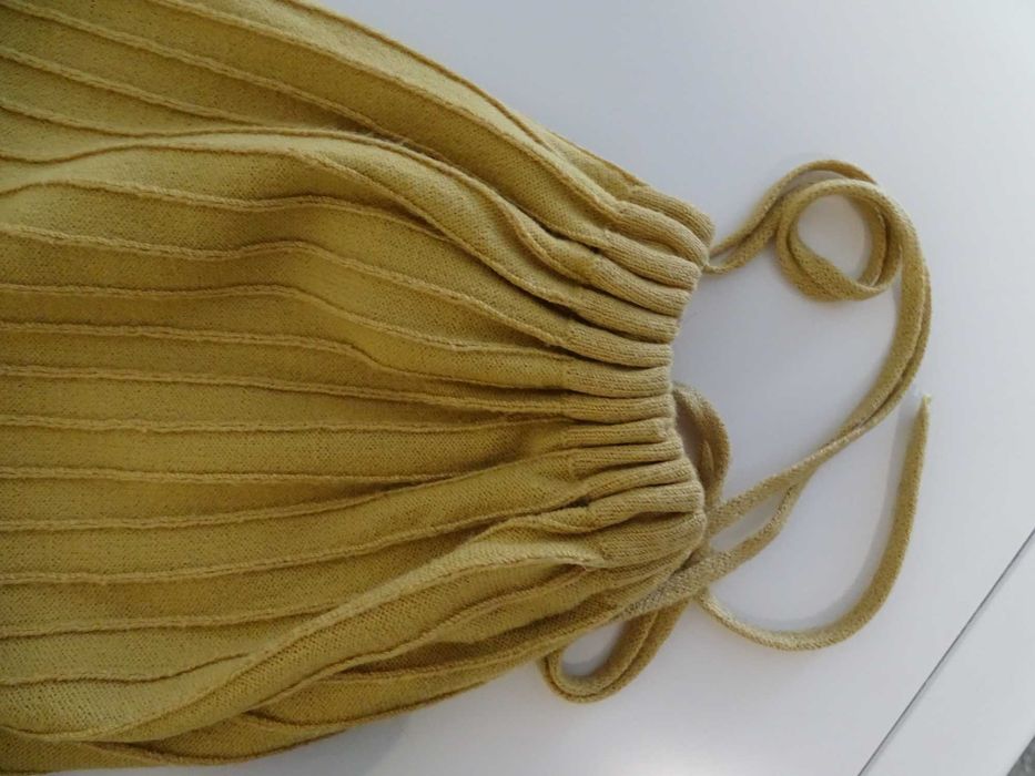 Camisola Lanidor canelada em amarelo torrado